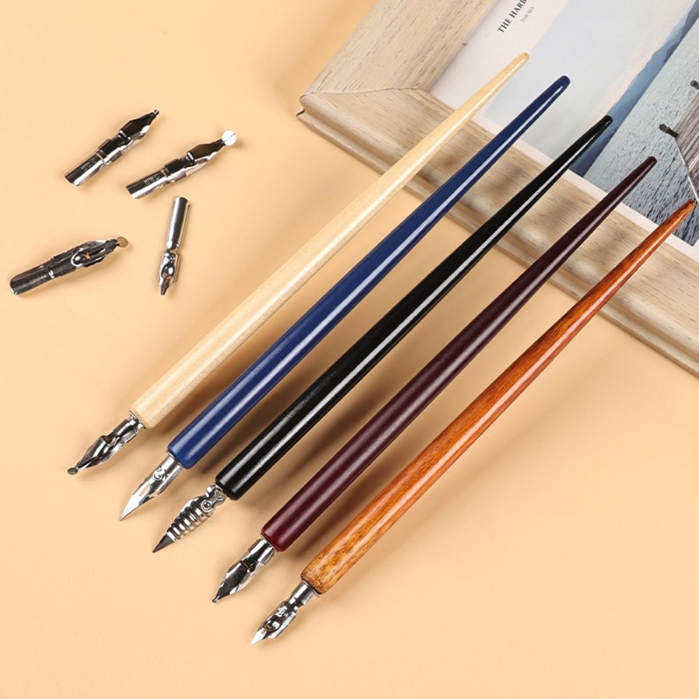 1 Pezzo Penna Calligrafica di  - High Tech Office Accessories recensione e prezzo