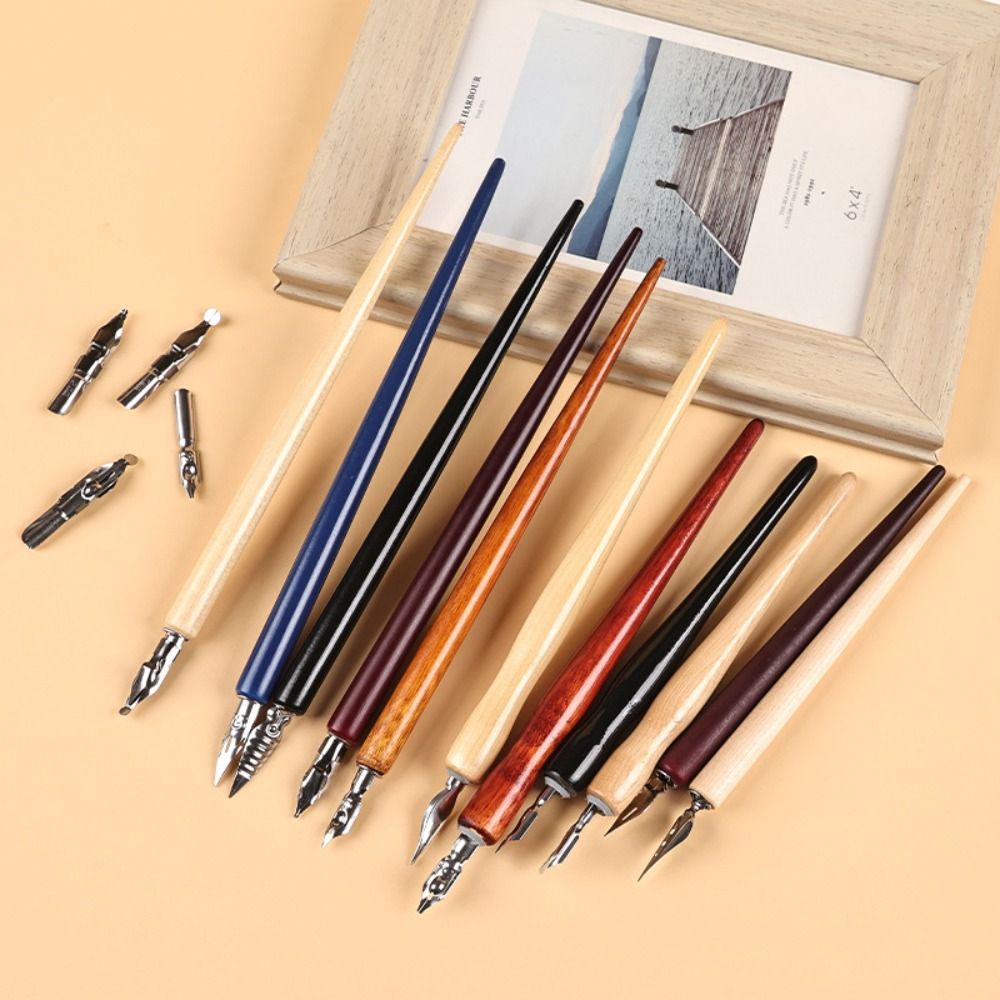 1 Pezzo Penna Calligrafica di  - High Tech Office Accessories recensione e prezzo